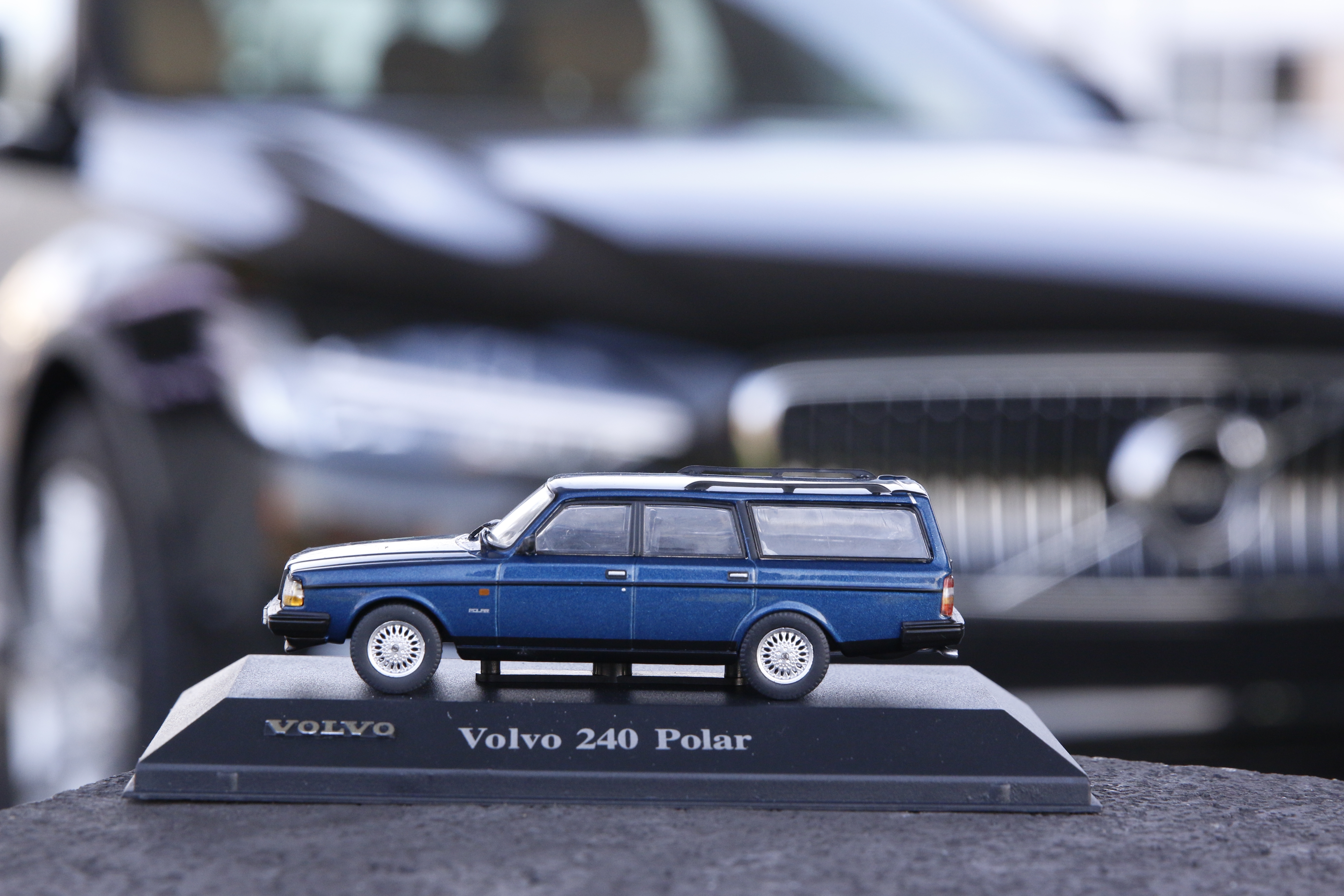 Vervormen ruimte Begraafplaats De geschiedenis van Volvo in miniatuur - Automobilia