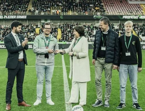 Interview met de winnaar van de Volvo EX30 voor 1 jaar bij Cercle Brugge