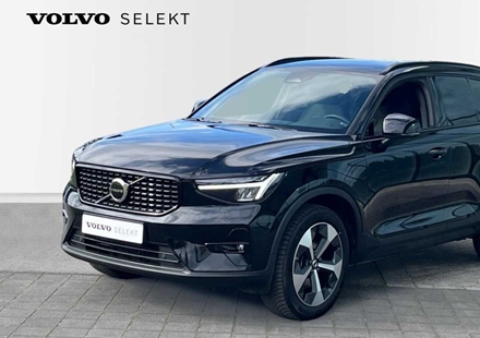 Volvo XC40 Plus Dark B4 Mild Hybride | Harman Kardon | Elektrische zetels | 19'