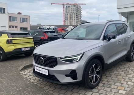 Volvo XC40 Plus Dark T2 Aut | Elektrische zetels | Harman Kardon