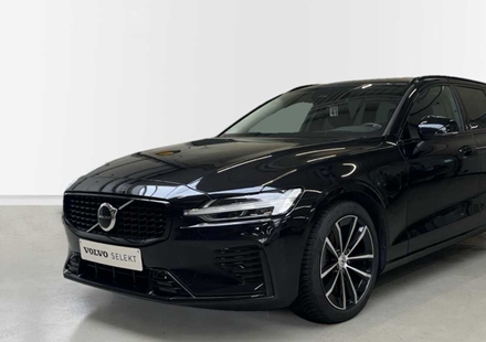 Volvo V60 Ultra Dark T6 Hybride | Alarm | Pano dak | Head-up display | Getinte ramen