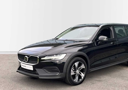 Volvo V60 CC II Cross Country Plus B4 AWD Mild-Hybride | Camera | Elektrische zetels
