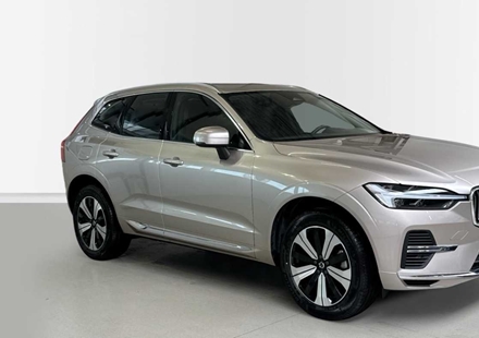 Volvo XC60 II Core Bright T6 AWD Hybride | Pano dak | Camera | Zetelverwaring