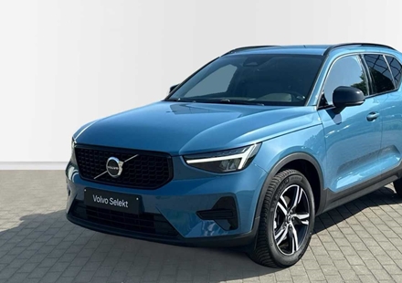 Volvo XC40 Plus Dark B3 Mild hybride | Trekhaak | Adaptive Cruise Control