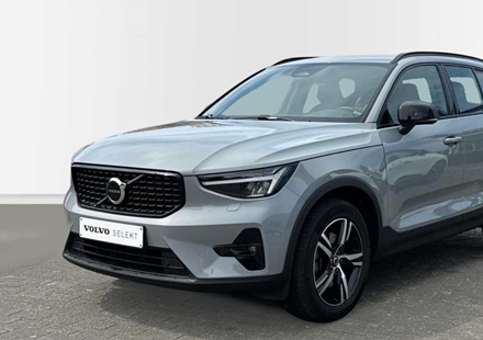 Volvo XC40 Plus Dark B3 Mild hybride | Adapt Cruise Control |Camera